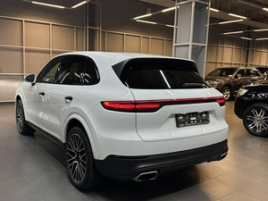 Внедорожник Porsche Cayenne 2018 года, 5697000 рублей, Красноярск