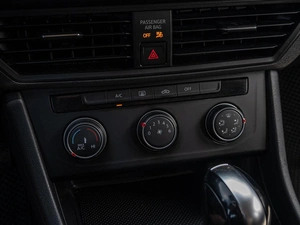 Седан Volkswagen Jetta 2019 года, 1480000 рублей, Краснодар
