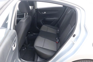 Седан Kia Rio 2018 года, 1400000 рублей, Клинцы