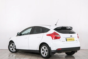 Хетчбэк Ford Focus 2013 года, 809000 рублей, Красноярск