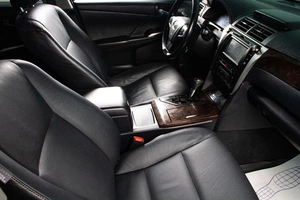 Седан Toyota Camry 2015 года, 2099000 рублей, Сургут