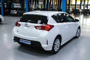 Хетчбэк Toyota Auris 2013 года, 1108000 рублей, Солонцы
