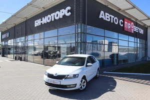 Хэтчбек Skoda Rapid 2014 года, 1180000 рублей, Мирное