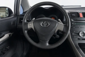 Хетчбэк Toyota Auris 2007 года, 569000 рублей, Челябинск
