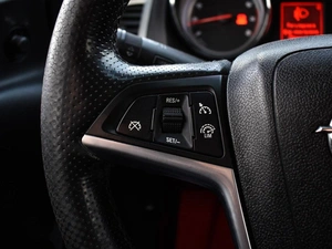 Хетчбэк Opel Astra GTC 2012 года, 848000 рублей, Краснодар