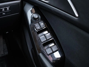 Хетчбэк Mazda Axela 2018 года, 1420000 рублей, Краснодар