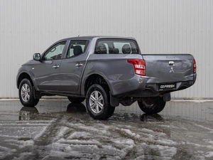 Пикап Mitsubishi L200 2017 года, 1575000 рублей, Краснодар