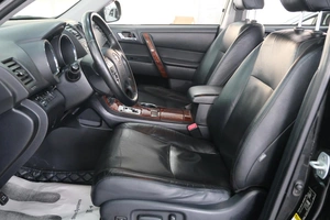 Внедорожник Toyota Highlander 2013 года, 2499000 рублей, Омск