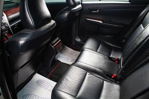Седан Toyota Camry 2013 года, 1699000 рублей, Сургут