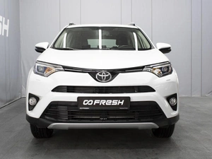Внедорожник Toyota RAV4 2015 года, 2850000 рублей, Омск