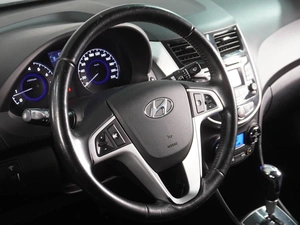 Седан Hyundai Solaris 2012 года, 999000 рублей, Аксай