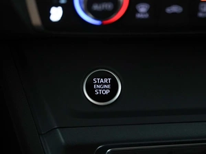 Внедорожник Audi Q3 2026 года, 4098444 рублей, Москва