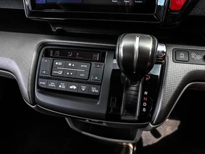 Минивэн Honda Stepwgn 2019 года, 2099000 рублей, Кирилловка