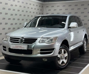 Внедорожник Volkswagen Touareg 2008 года, 1150000 рублей, Красноярск