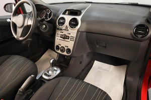 Хетчбэк Opel Corsa 2008 года, 429000 рублей, Челябинск