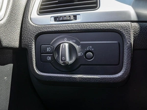 Внедорожник Volkswagen Touareg 2012 года, 2200000 рублей, Краснодар