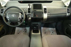 Лифтбек Toyota Prius 2008 года, 839000 рублей, Омск
