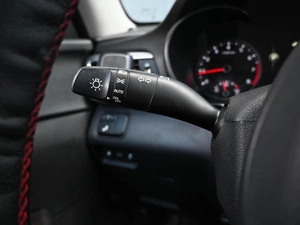 Седан Kia Optima 2016 года, 1899000 рублей, Кирилловка