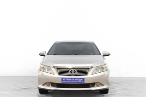 Седан Toyota Camry 2013 года, 1639000 рублей, Барнаул