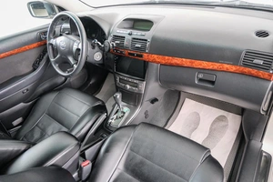 Универсал Toyota Avensis 2005 года, 1049000 рублей, Красноярск