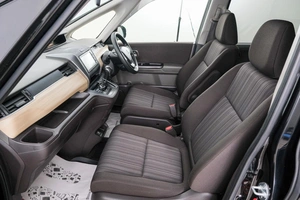 Минивэн Honda Freed 2017 года, 1499000 рублей, Красноярск