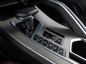 Внедорожник Geely Coolray 2024 года, 2359000 рублей, Волгоград