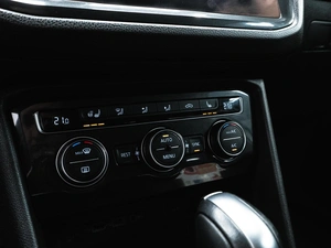 Внедорожник Volkswagen Tiguan 2019 года, 2349000 рублей, Красноярск
