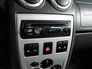 Седан Renault Logan 2009 года, 419000 рублей, Воронеж