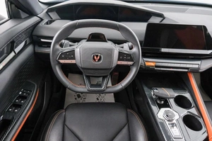 Лифтбек Changan UNI-V 2022 года, 2239000 рублей, Красноярск