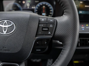 Седан Toyota Camry 2025 года, 4560000 рублей, Краснодар