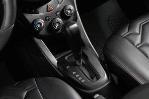 Хетчбэк Chevrolet Aveo 2014 года, 630000 рублей, Сургут