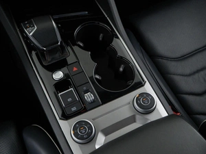 Внедорожник Volkswagen Touareg 2019 года, 8843055 рублей, Москва