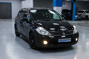 Хетчбэк Nissan Tiida 2006 года, 558000 рублей, Солонцы