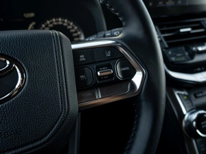 Внедорожник Toyota Land Cruiser 2022 года, 9300000 рублей, Краснодар