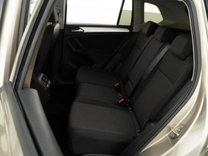 Внедорожник Volkswagen Tiguan 2019 года, 2414444 рублей, Москва