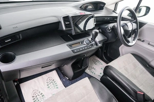 Минивэн Honda Freed 2010 года, 999000 рублей, Красноярск