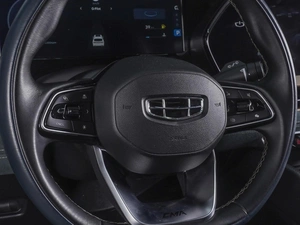 Внедорожник Geely Monjaro 2023 года, 3200000 рублей, Ростов-на-Дону