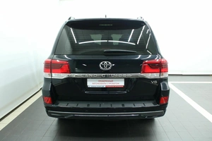 Внедорожник Toyota Land Cruiser 2017 года, 8345000 рублей, Красноярск