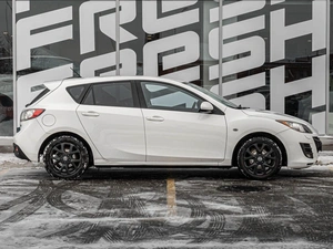 Хетчбэк Mazda 3 2010 года, 898000 рублей, Краснодар