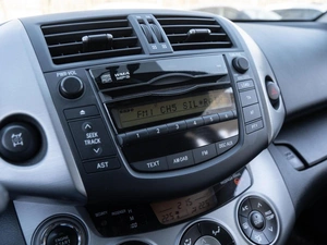 Внедорожник Toyota RAV4 2006 года, 1379000 рублей, Волгоград