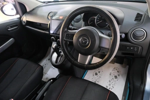 Хетчбэк Mazda Demio 2011 года, 649000 рублей, Омск