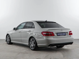 Седан Mercedes-benz E-класс 2012 года, 1700077 рублей, Москва