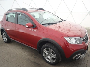 Хэтчбек Renault Sandero 2019 года, 1560000 рублей, Орёл