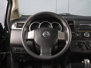 Седан Nissan Tiida 2012 года, 745000 рублей, Омск