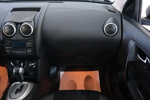 Внедорожник Nissan Qashqai 2011 года, 1049000 рублей, Омск