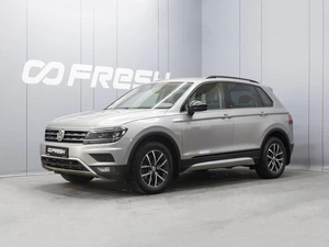 Внедорожник Volkswagen Tiguan 2018 года, 2160000 рублей, Омск