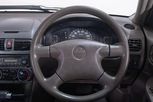 Седан Nissan Sunny 2000 года, 229000 рублей, Томск