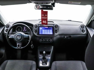 Внедорожник Volkswagen Tiguan 2013 года, 1320000 рублей, Красноярск