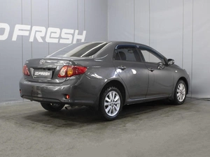 Седан Toyota Corolla 2007 года, 870000 рублей, Омск