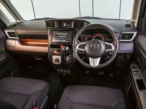 Хетчбэк Toyota Tank 2018 года, 1160000 рублей, Краснодар